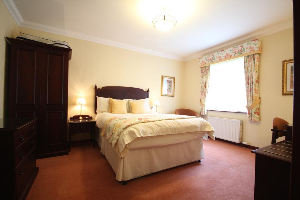 Strathburn Hotel Inverurie By Compass Hospitality Exterior photo