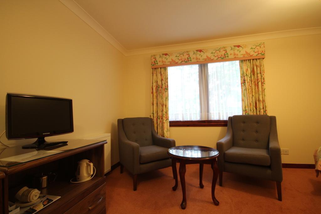 Strathburn Hotel Inverurie By Compass Hospitality Exterior photo