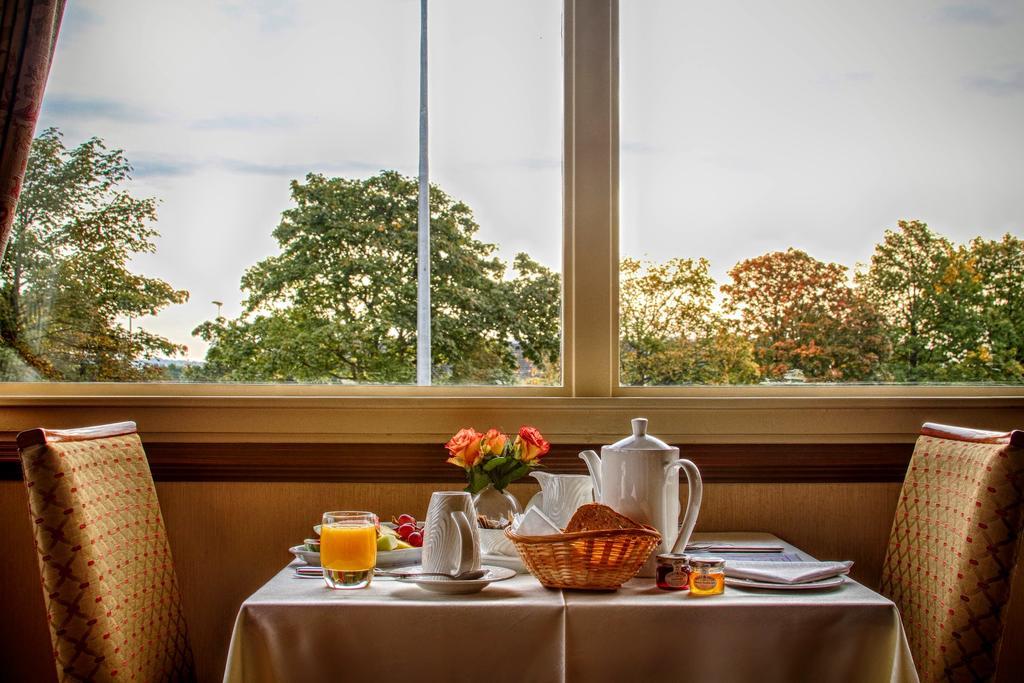 Strathburn Hotel Inverurie By Compass Hospitality Exterior photo