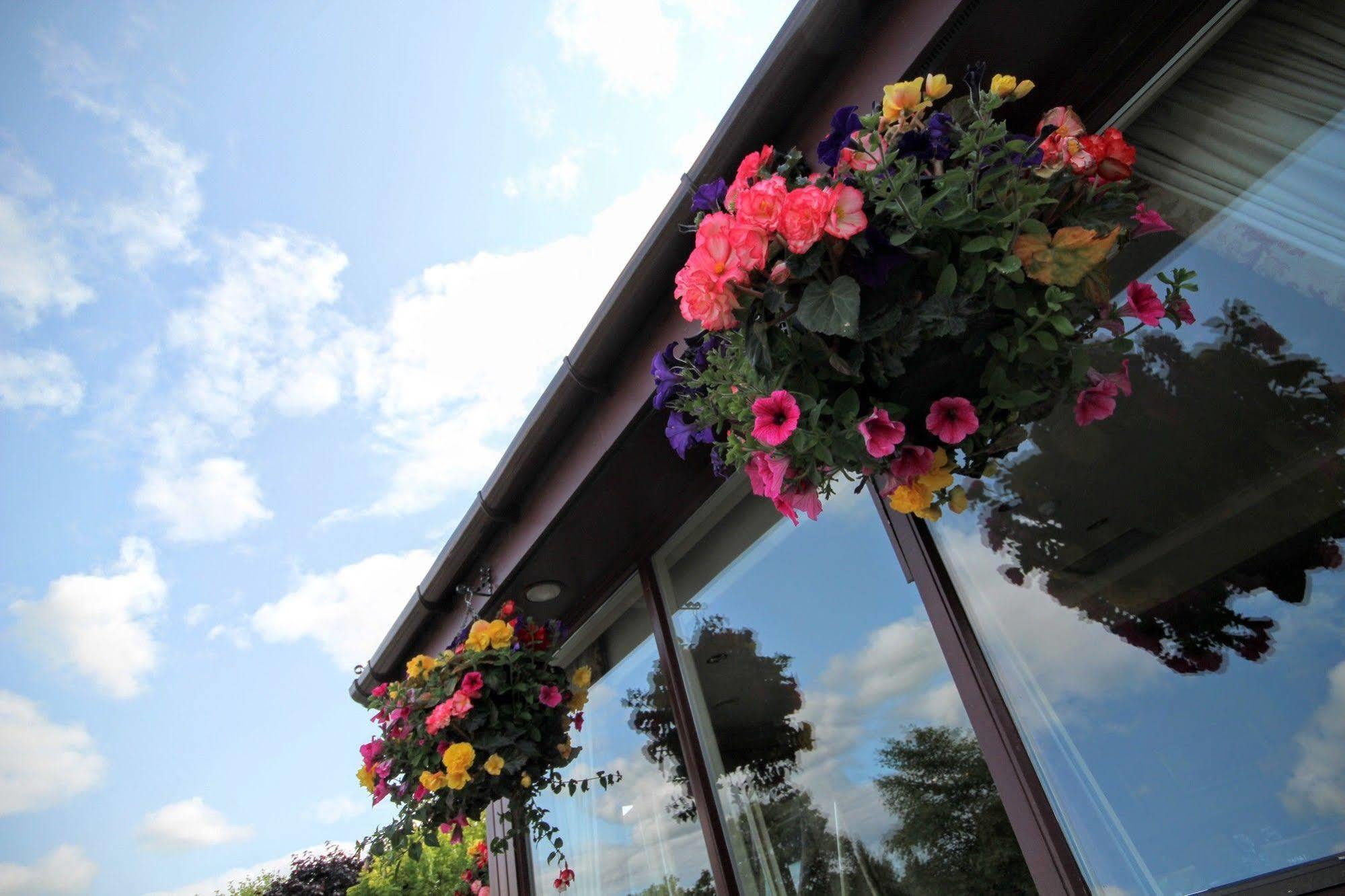 Strathburn Hotel Inverurie By Compass Hospitality Exterior photo