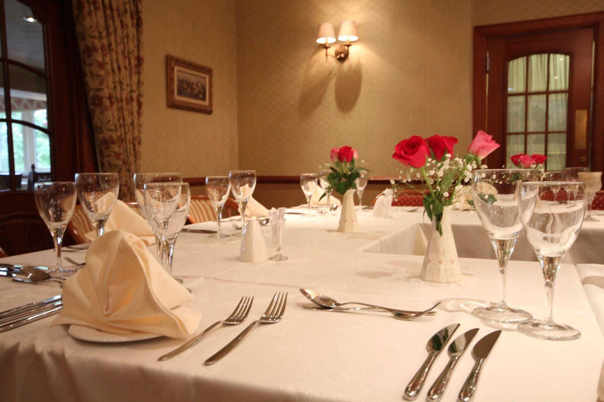Strathburn Hotel Inverurie By Compass Hospitality Exterior photo