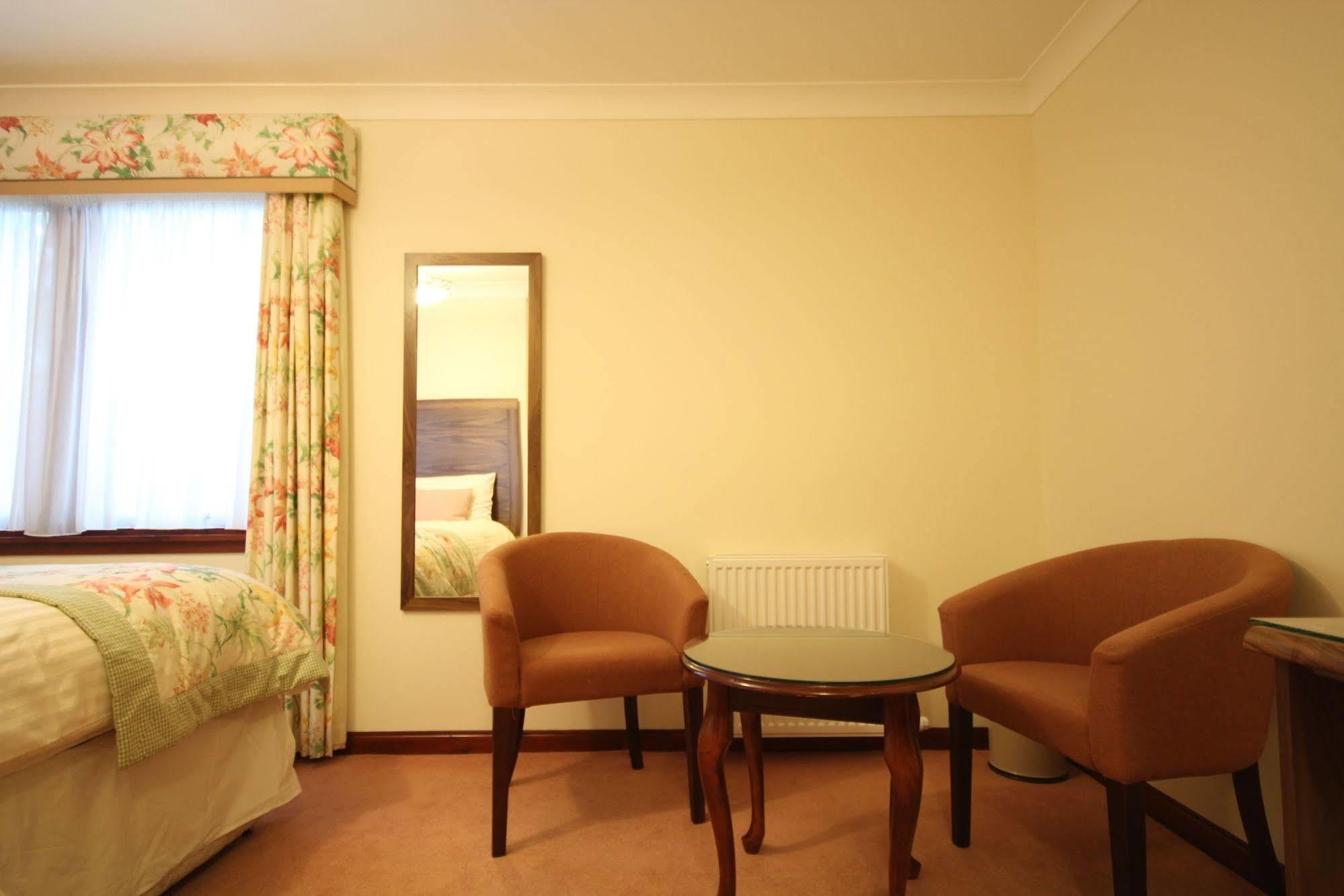 Strathburn Hotel Inverurie By Compass Hospitality Exterior photo