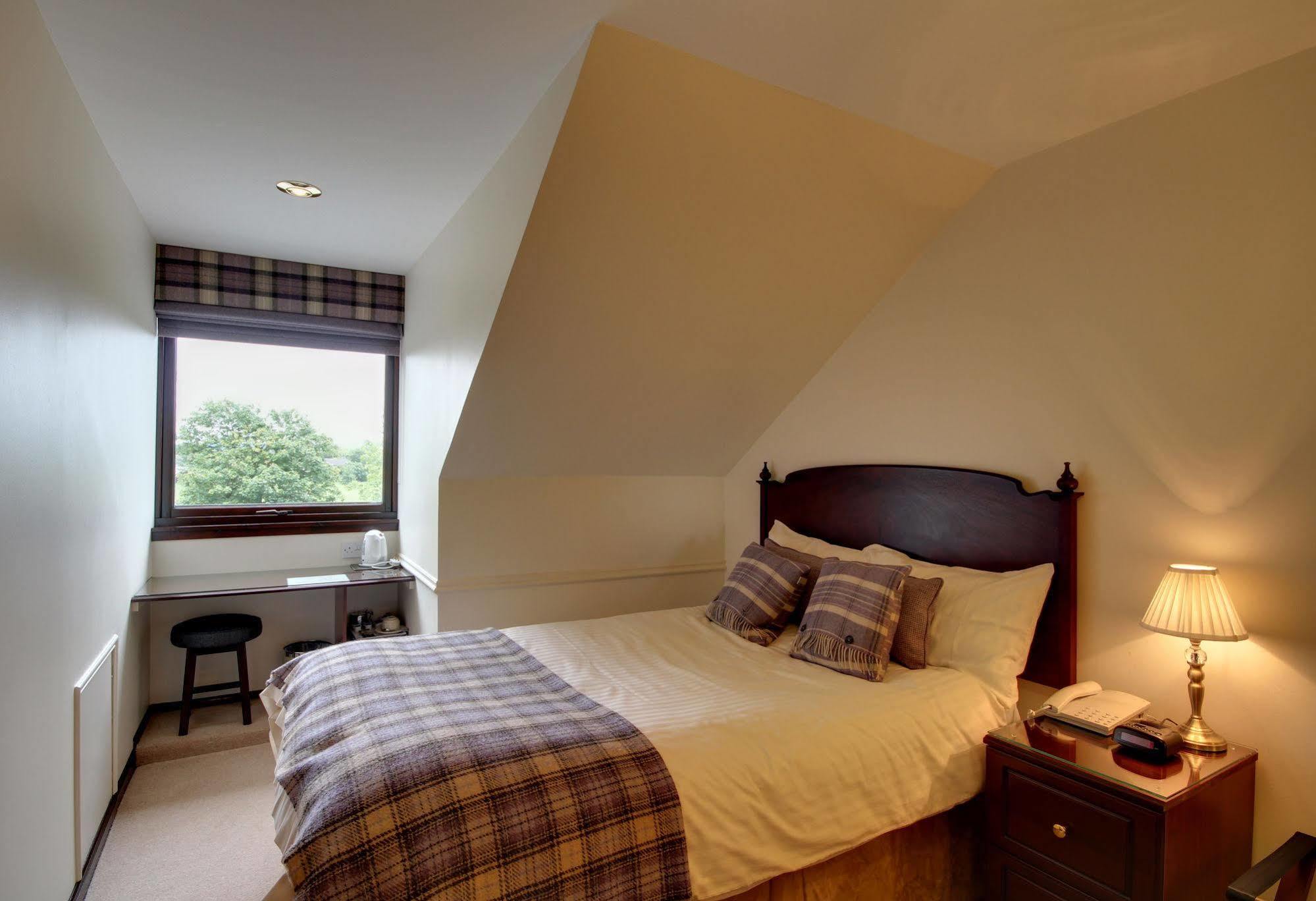Strathburn Hotel Inverurie By Compass Hospitality Exterior photo